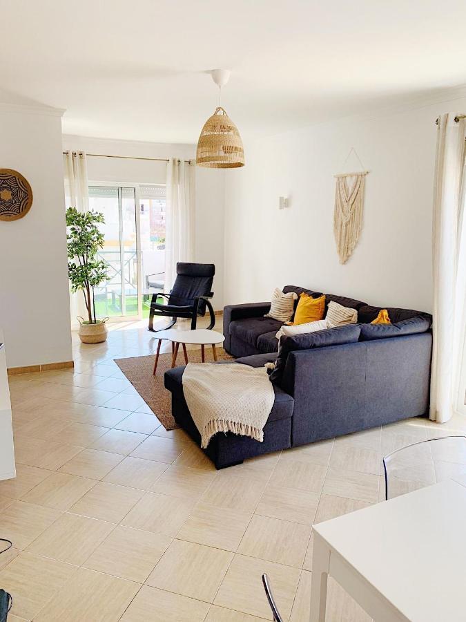 Apartment Apartment, 10 Mins Walk To *