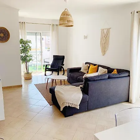 Albufeira Central Apartment, 10 Mins Walk To Beach Exterior photo