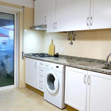 Albufeira Central Apartment, 10 Mins Walk To Beach Exterior photo