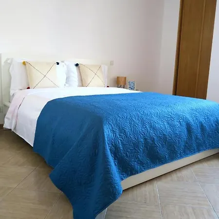 Albufeira Central Apartment, 10 Mins Walk To Beach Exterior photo